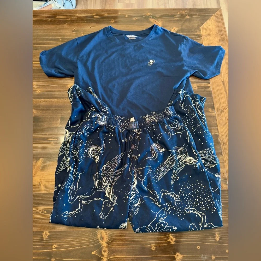 Victoria's Secret Midnight Blue Pegasus Pajama Set Size S EUC - Picture 3 of 9